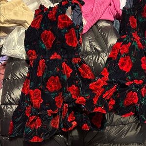 Janie and Jack Red and Green Floral dress velvet 2T new without tag and 3T new